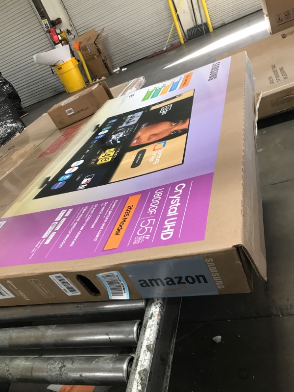 Photo 1 of 
*SCREEN DAMAGE*

Samsung 55-Inch Class Crystal UHD U8000F 4K Smart TV (2025 Model) Endless Free Content, Crystal Processor 4K, MetalStream Design, Knox Security, Compatible with Alexa