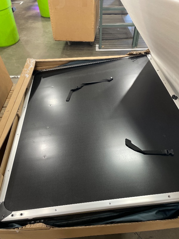 Photo 1 of ** UNKNOWN IF MISSING PARTS , DAMAGE SHOWN IN PICTURE ****Thule Approach M -Dark Slate