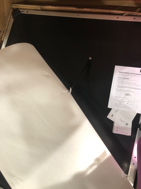 Photo 1 of ** UNKNOWN IF MISSING PARTS , DAMAGE SHOWN IN PICTURE ****Thule Approach M -Dark Slate