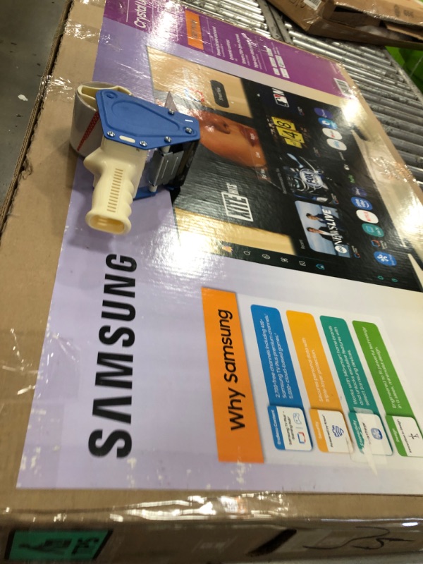 Photo 1 of (broken sold for parts) Samsung 50-Inch Class Crystal UHD U8000F 4K Smart TV (2025 Model) Endless Free Content, Crystal Processor 4K, MetalStream Design, Knox Security, Alexa Built-in