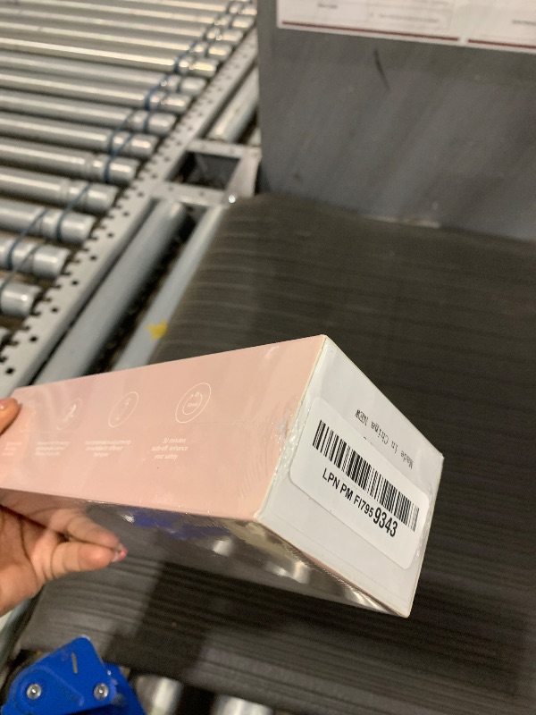 Photo 1 of ***Factory sealed** 2025 Hair Straightener Brush Pale Pink