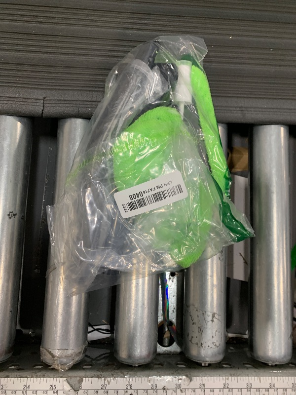 Photo 1 of Car Windshield Cleaner Tool – Detachable Handle Windshield Cleaning Wand with 5 Reusable Pads & 30ml Sprayer, Inside Car Window Cleaner for Windshield, Mirrors & Glass