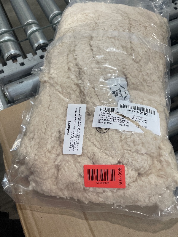 Photo 1 of 1 Pack 3 Calming Blankets Fluffy Premium Fleece Pet Blanket Soft Sherpa Throw for Dog Puppy Cat Beige Small (23" x16'')