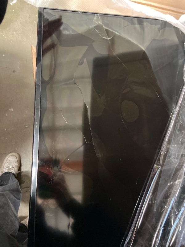 Photo 1 of **BROKEN SCREEN, PARTS ONLY**Samsung 65” Q7F QLED