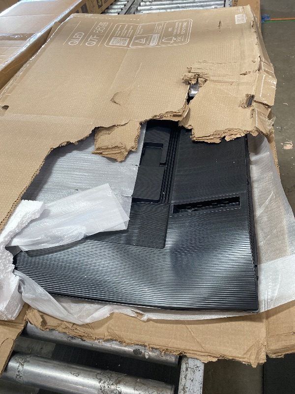 Photo 1 of (broken)(see images) Samsung 55-Inch Class QLED Q7F Series Samsung Vision AI Smart TV (2025 Model, 55Q7F) Quantum HDR, Object Tracking Sound Lite, Q4 AI Gen1 Processor, 4K upscaling, Gaming Hub, Alexa Built-in