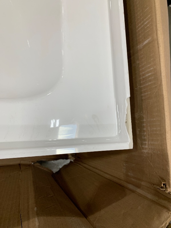 Photo 1 of *** See notes *****American Standard 2946102.020 Studio 60 x 32-Inch Alcove Bathtub, Right-Hand Drain, White