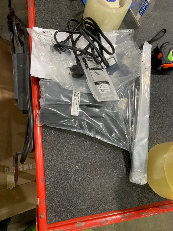 Photo 3 of Damaged screen ****Samsung 65-Inch Class QLED Q7F Series Samsung Vision AI Smart TV (2025 Model, 65Q7F) Quantum HDR, Object Tracking Sound Lite, Q4 AI Gen1 Processor, 4K upscaling, Gaming Hub, Alexa Built-in