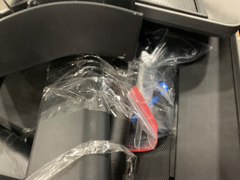 Photo 1 of * FOR PARTS ONLY ** ProForm City L6 Treadmill: Steel Frame, 8 MPH Max Speed, 100 Programs