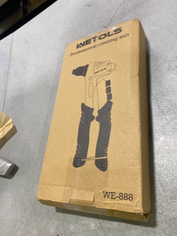 Photo 1 of WETOLS Pop Rivet Gun Kit with 200 Blind Rivets, Upgraded Manual Single Hand Riveter with 4 Tool-Free Interchangeable Rivet Heads and 4 Drill Bits, Pop Rivet Tool Kit with Sturdy BMC Carrying Case