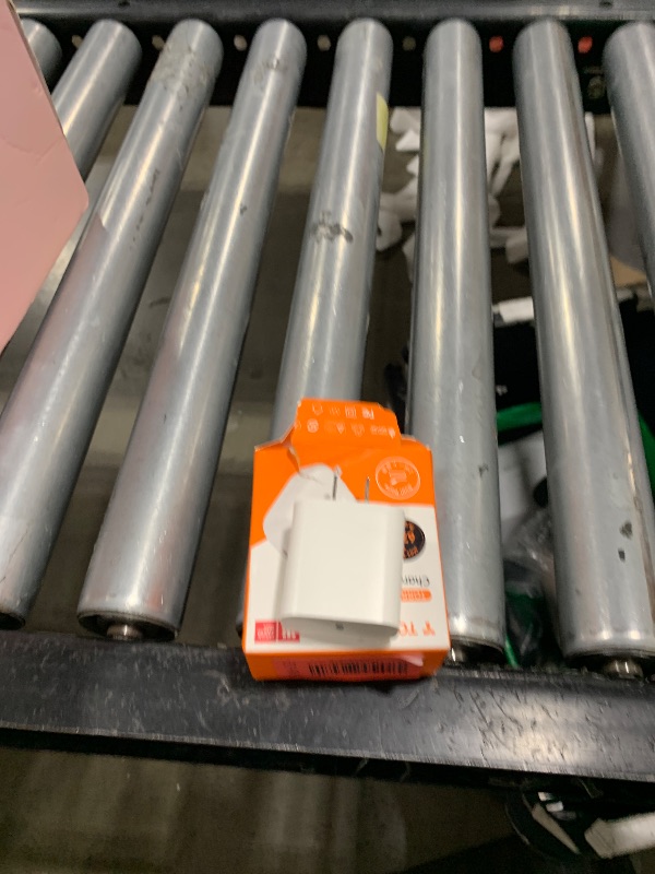 Photo 1 of C PORT CHARGING BLOCK 