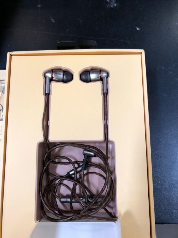 Photo 1 of 1MORE in-Ear Headphones Hi-Res Audio, Quad Driver Wired Earbuds with 3.5mm Jack, Deep Bass Stereo Sound, Built-in Microphone/Remote, 8 Ergonomic Fit Ear Tips, Tangle-Free Cable, Silver/Gray
