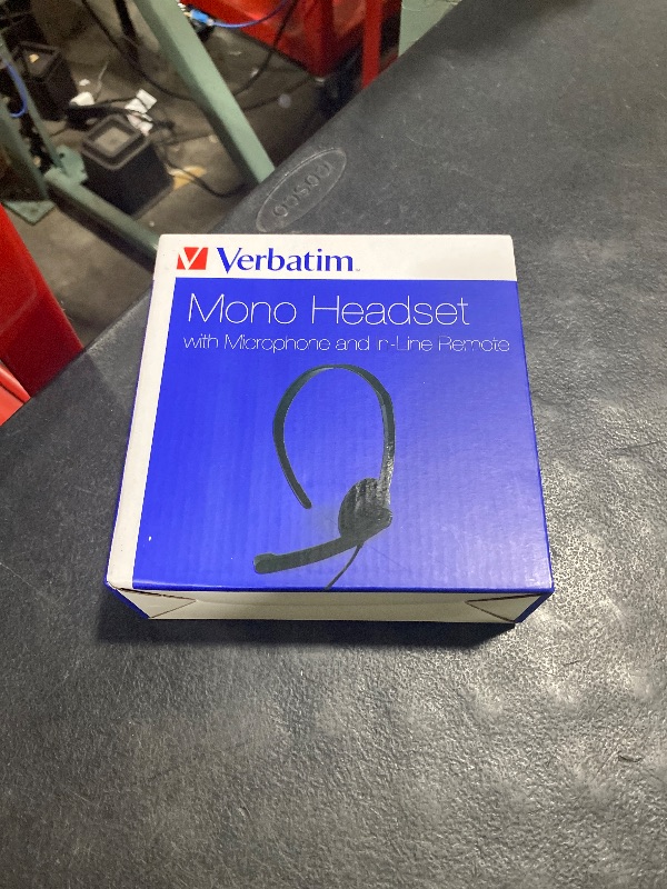 Photo 1 of Verbatim Mono 3.5mm Headset with Microphone and in-Line Remote,Black