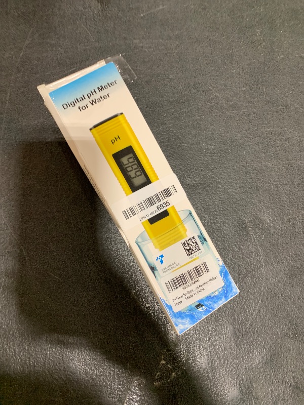 Photo 1 of PH Meter for Water Hydroponics Digital PH Tester Pen 0.01 High Accuracy Pocket Size with 0-14 PH Measurement Range for Household Drinking, Pool and Aquarium