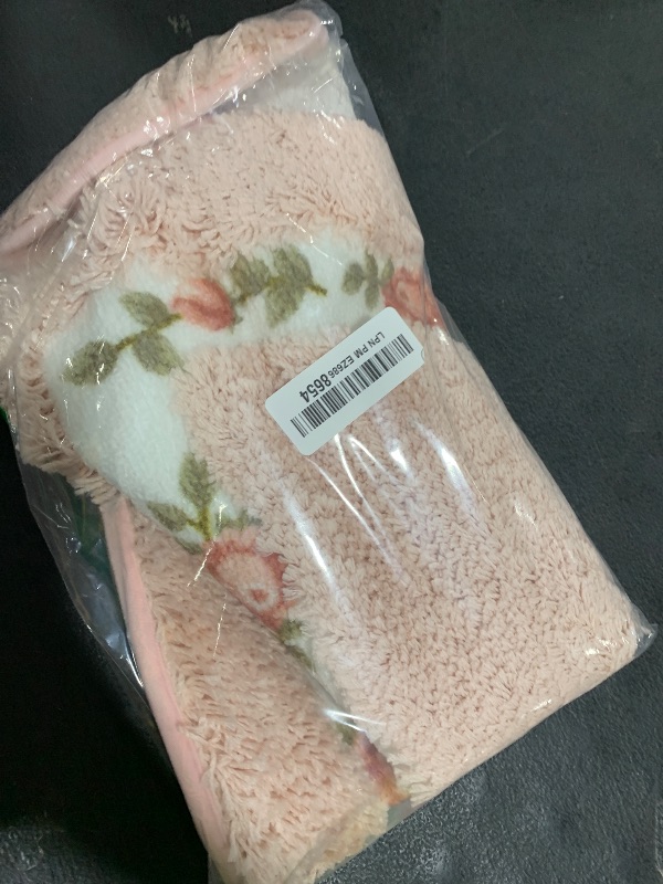 Photo 1 of Timgle 4 Pcs Rose Flowers Coquette Bathroom Rugs Set Coquette Doom Decor Rose Flower Area Rugs Non Slip Absorbent Washable Door Mat Floral Bathroom Carpet for Home Hotel, 4 Shapes(Pink)