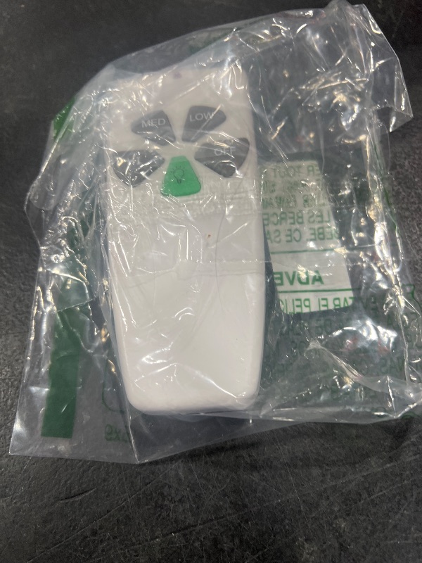 Photo 1 of Replacement Remote for Harbor Breeze Hampton Bay Ceiling Fan Remote Control,3-Speed Light Dimmer 303.9MHz for FAN-11T L3HFAN11T 35T1 CHQ8BT7030T UC7030T CHQ7030T 2AAZPFAN53T FAN-53T(Remote Only)