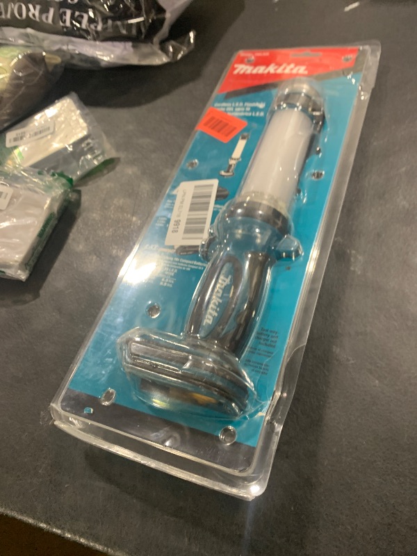 Photo 1 of Makita DML806 18V LXT Lithium-Ion Cordless L.E.D. Lantern/Flashlight Tool