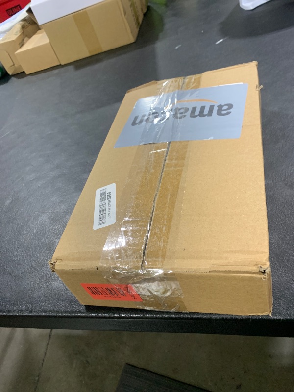 Photo 1 of 6 Pcs Metallic Foil Spray Centerpiece Star Table Decoration Gold Centerpieces Decors with Star Burst Table Centerpieces for Birthday Wedding Holiday Anniversary Graduation Home Party