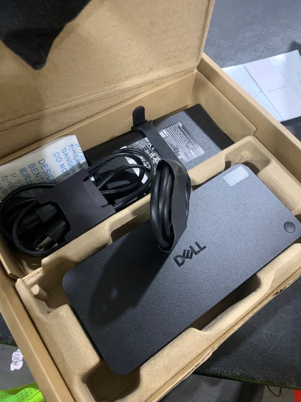 Photo 1 of Dell Pro Dock WD25 - USB Type-C with DP Alt Mode Connector, DisplayPort/HDMI/USB 3.2 Gen2 Connectivity, Up to 100-Watt Power delivery - Black