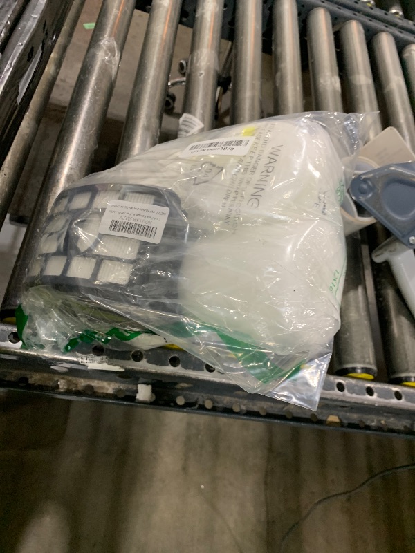 Photo 1 of 2 + 4 Pack Vacuum Filters Replacement Compatible for Shark Rotator Pro Lift-Away NV500, NV501, NV502, NV503, NV505, NV510, NV520, NV552, UV560, NV642, ZU780, ZU782, ZU785, Part Xff500 Xhf500