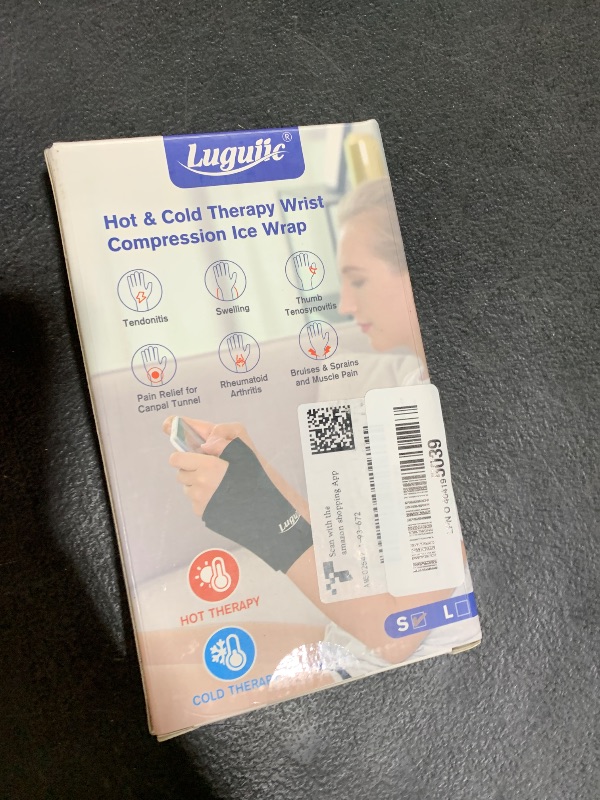 Photo 1 of Luguiic Wearable Thumb Wrist Ice Pack-Hot Cold Compress Hand Finger Ice Pack,Reusable for Injuries,Carpal Tunnel,Arthritis,Tendonitis,De Quervain's Tenosynovitis, Swelling & Bruises Black-S/M