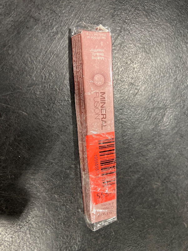 Photo 1 of Mineral Fusion Lip Pencil, Splendid (Packaging May Vary)