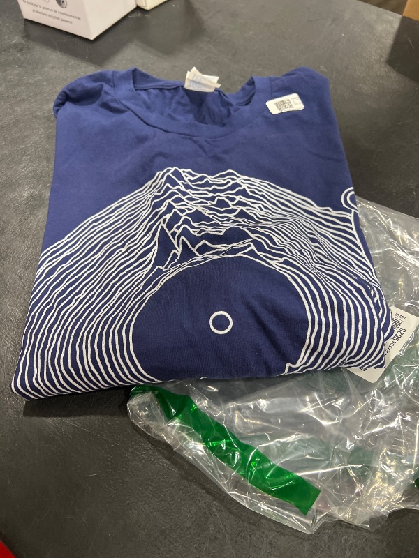 Photo 1 of Unknown Pleasures Vinyl Record Long Sleeve T-Shirt