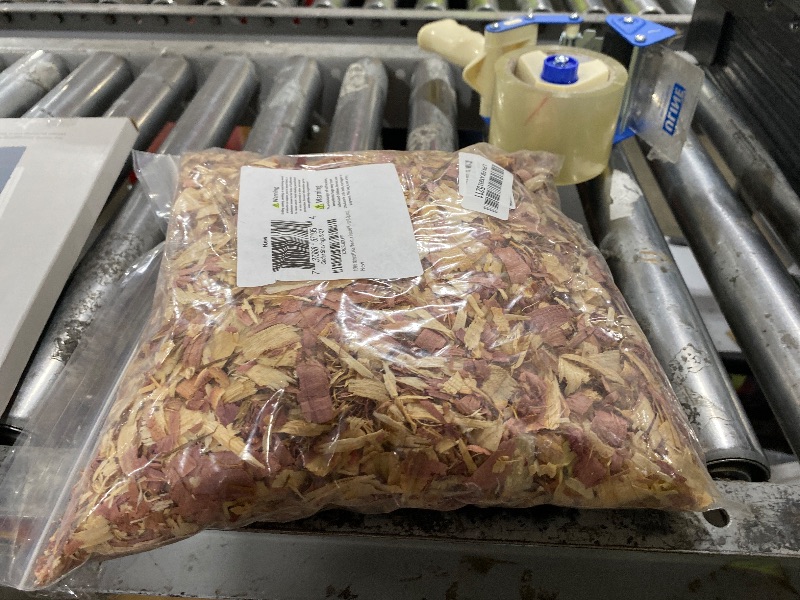 Photo 1 of 100% Natural Cedar Shavings | Mulch | Great for Outdoors or Indoor Potted Plants | Dog Bedding (8 Quart)