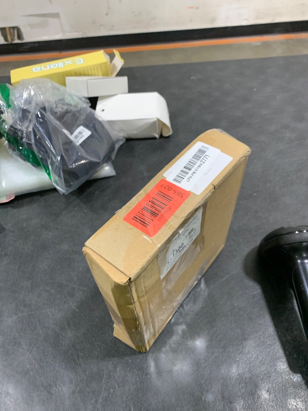 Photo 1 of 22 Feet Flexible Inside & Outside Corner Trim Molding, Peel and Stick Molding Trim for Walls, Corner Trim molding, Wall Corner Protector (White, Width 1.6 in)