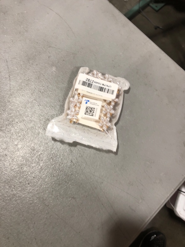 Photo 1 of 10 Pcs Small Mini Pearl Claw Clips with Flower Design, Sweet Artificial Bangs Clips Decorative Hair Accessories for Women Girls