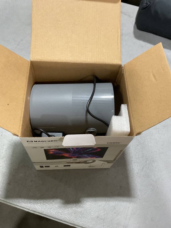 Photo 1 of ?Electric Focus?Magcubic Mini Projector 4K Support, Smart Projector with WiFi 6 and Bluetooth 5.4, 5W Soundbase Speaker, 180° Rotation, Portable Proyector for Home Theater