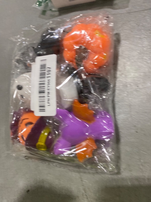 Photo 1 of Anditoy 6 Pack Halloween Bath Toys Halloween Toys for Kids Toddlers Halloween Party Favors Halloween Treat Bags Gifts
