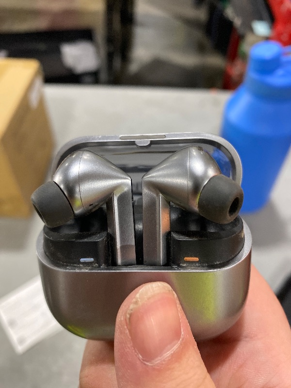 Photo 1 of Samsung Galaxy Buds 3 Pro AI True Wireless Bluetooth Earbuds, Noise Cancelling, Sound Optimization, Redesigned Comfort Fit, Silver [US Version, Amazon Exclusive, 2Yr Warranty]