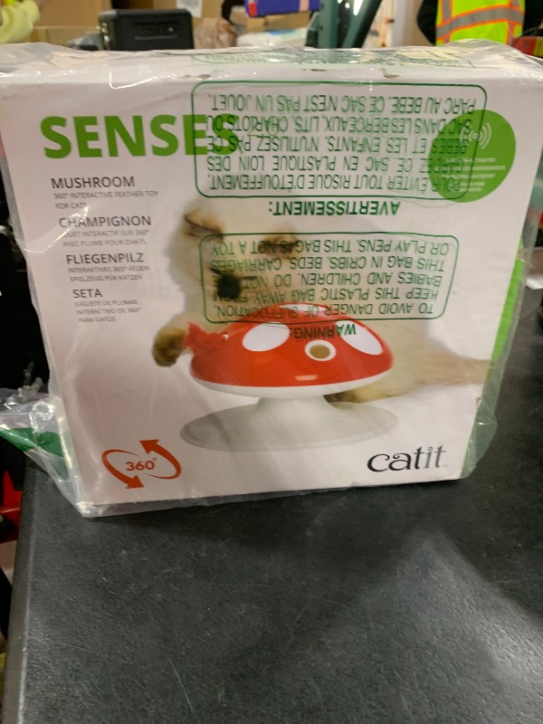 Photo 1 of Catit Senses 2.0 Mushroom - 360 Degree Interactive Feather Toy for Cats with Two Play Modes