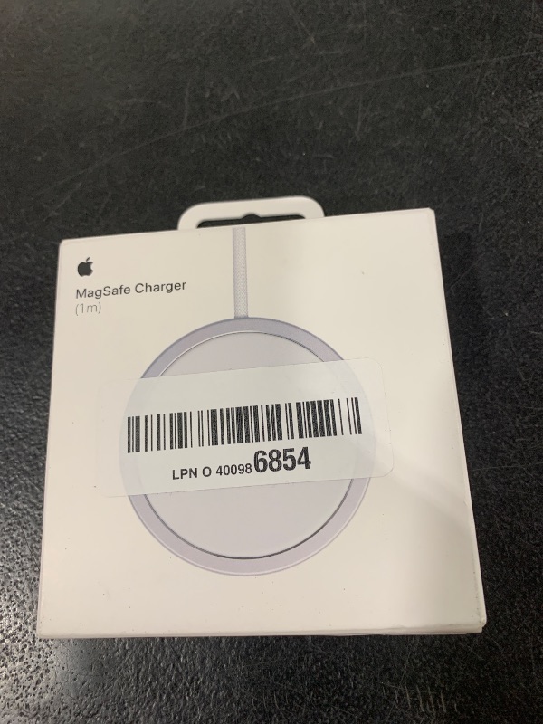 Photo 1 of Apple MagSafe Charger (1 m): Wireless Charger with Fast-Charging Capability