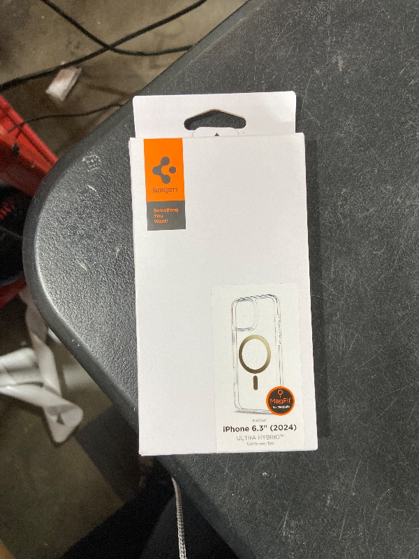 Photo 1 of Spigen for iPhone 16 Pro Case, Ultra Hybrid MagFit [Anti-Yellowing] [Compatible with Magsafe] - Clear Gold