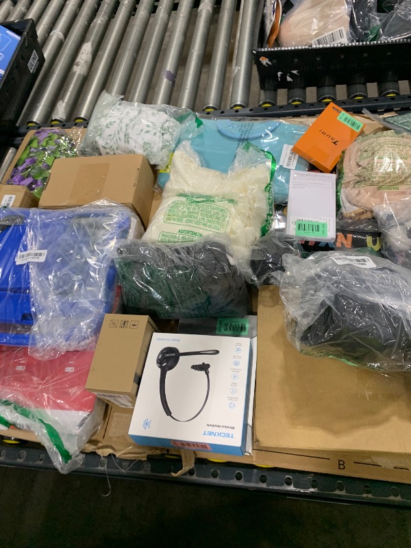 Photo 1 of Nellis Variety Box: Small 
