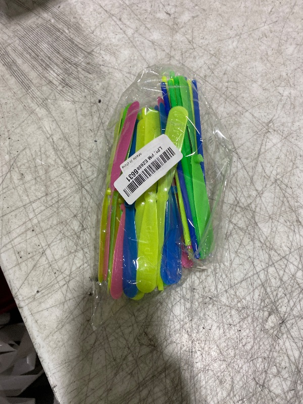 Photo 1 of 100 Pcs Flying Helicopter Toys Set, 50 Propeller+ 50 Rod,Hand Helicopter, Party Favors Outdoor Toy for Kids Ages 4-8, Gift Summer Outside Yard Activities Birthday Gifts 3 5 6 Year Old Girl Boys