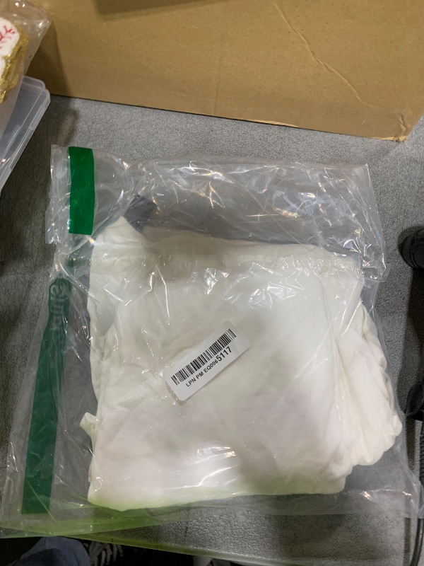 Photo 1 of ****STOCK PHOTO SIMILAR TO ITEM
Vintage Philadelphia Distressed Philly Pennsylvania Apparel T-Shirt White XL