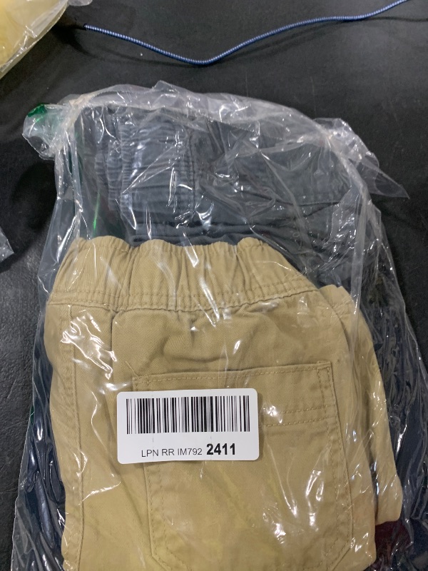 Photo 1 of The Children's Place Boys Pull on Cargo Pants,Black/Flax/Gray Steel/New Navy 4 Pack,6