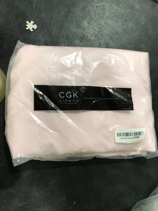 Photo 1 of Full Size Flat Sheet - Hotel Quality Top Flat Bed Sheet Only - Ultra-Soft, Comfy, Breathable & Cooling - Fade & Wrinkle Free - Easy-Care, Stain & Shrink Resistant Bedding - Oeko-Tex - Lavender Pink