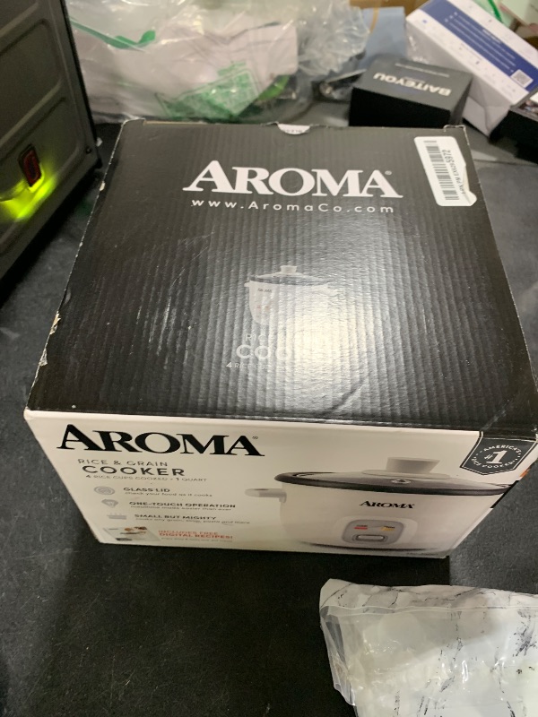 Photo 1 of Aroma Housewares 4-Cups (Cooked) / 1Qt. Rice & Grain Cooker (ARC-302NG), White
