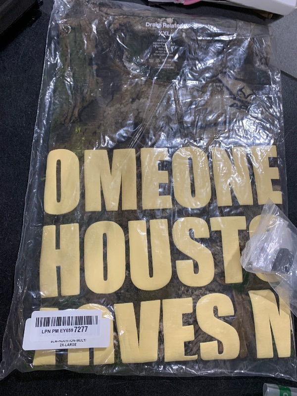 Photo 1 of Official Someone In Houston Loves Me T-Shirt XXL