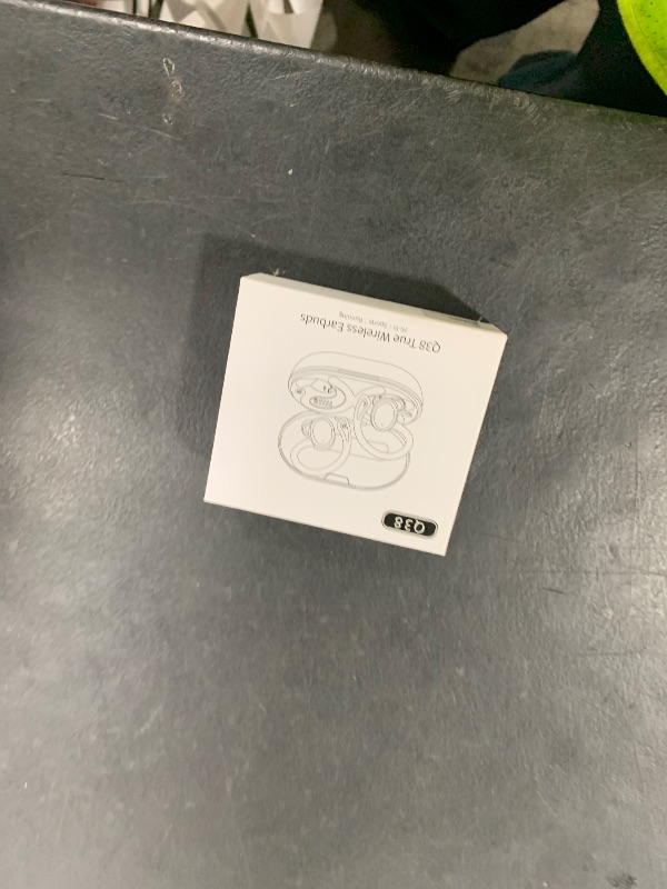 Photo 1 of Wireless Earbuds