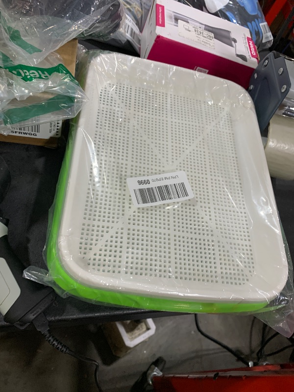 Photo 1 of SUNPRO 2-Pack Seed Sprouter Tray BPA Free PP Soil-Free Big Capacity Healthy Wheatgrass Grower Sprouting Container Kit with Lid (2, Green)