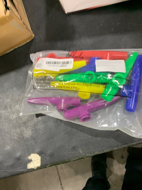 Photo 1 of Plastic Kazoos Musical Instruments with Kazoo Flute Diaphragms for Gift, Prize and Party Favors, 5 Colors (10 Pieces)