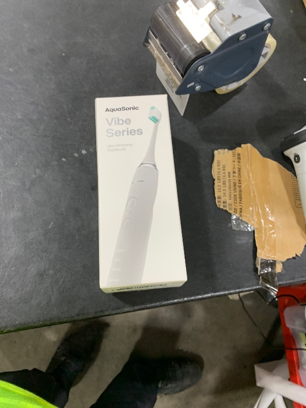 Photo 1 of Aquasonic Vibe Series Ultra-Whitening Toothbrush – ADA Accepted Electric Toothbrush - 8 Brush Heads & Travel Case – 40,000 VPM Motor & Wireless Charging - 4 Modes w Smart Timer – Optic White