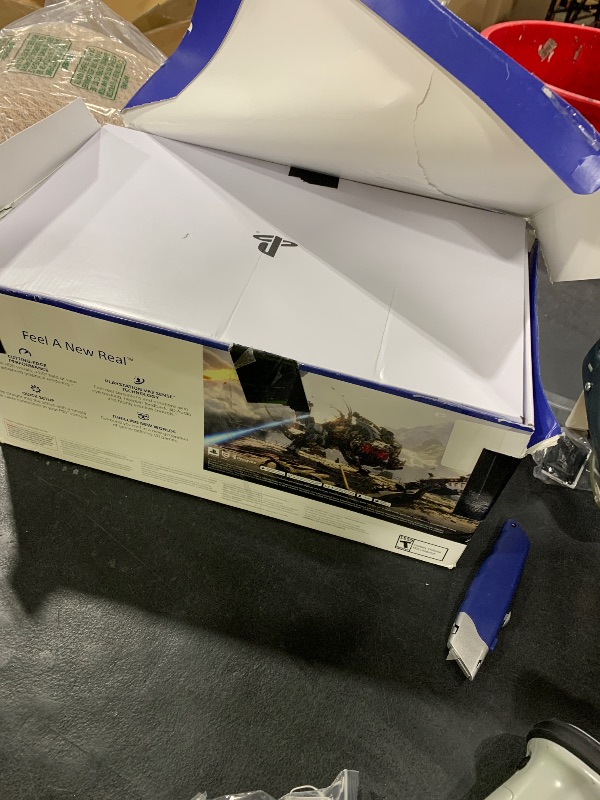 Photo 1 of PlayStation VR2 Horizon Call of The Mountain™ Bundle (PSVR2)