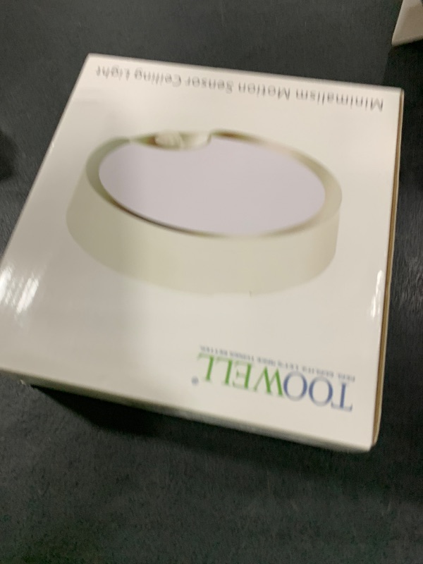 Photo 1 of TOOWELL Motion Sensor Ceiling Light Battery Operated Indoor/Outdoor LED Ceiling Lights for Closet Hallway Pantry Laundry Stairs Garage Bathroom Shower Porch Shed Wall 400LM Motion Activated Light