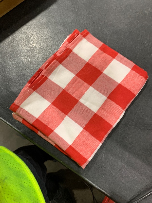 Photo 1 of generic tablecloth 