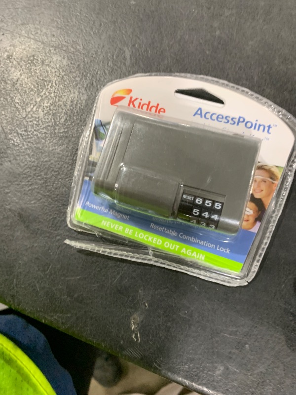 Photo 1 of KIDDE SAFETY 001844 Lock Magnet Key Case , Gray,Grey